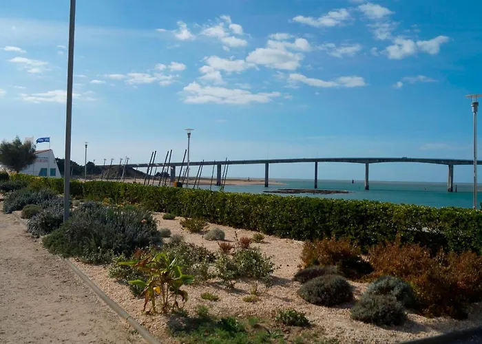 아파트 La Porte Des Iles *